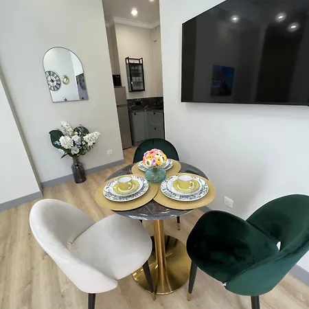 Amour-35 Apartamento Niza