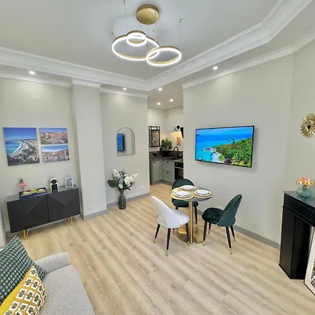 Amour-35 Apartamento Niza