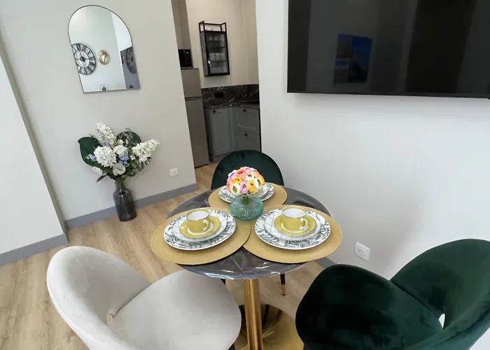 Amour-35 Apartment Nizza